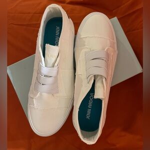 Jenn Ardor white sneakers, size 7, NIB